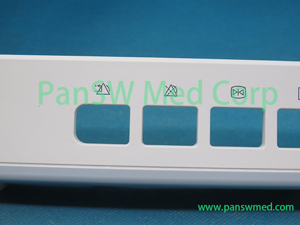 Refurbished Mindray iPM12 multi-parameter front cover screen opening detail view