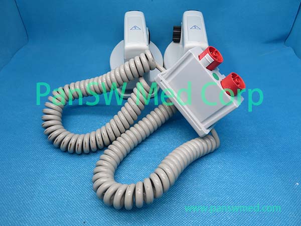 Refurbished Schiller DEFIGARD 5000 external defibrillator paddle connector view