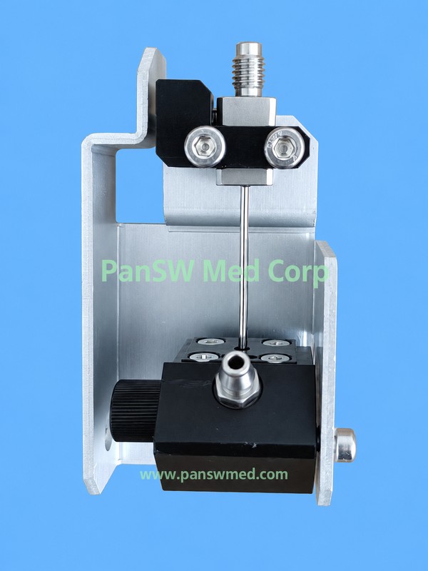 Piercing needle assembly supplied for Mindray BC-6800 and BC-6900, showing a needle mounted in a metal bracket with fittings and mounting blocks.